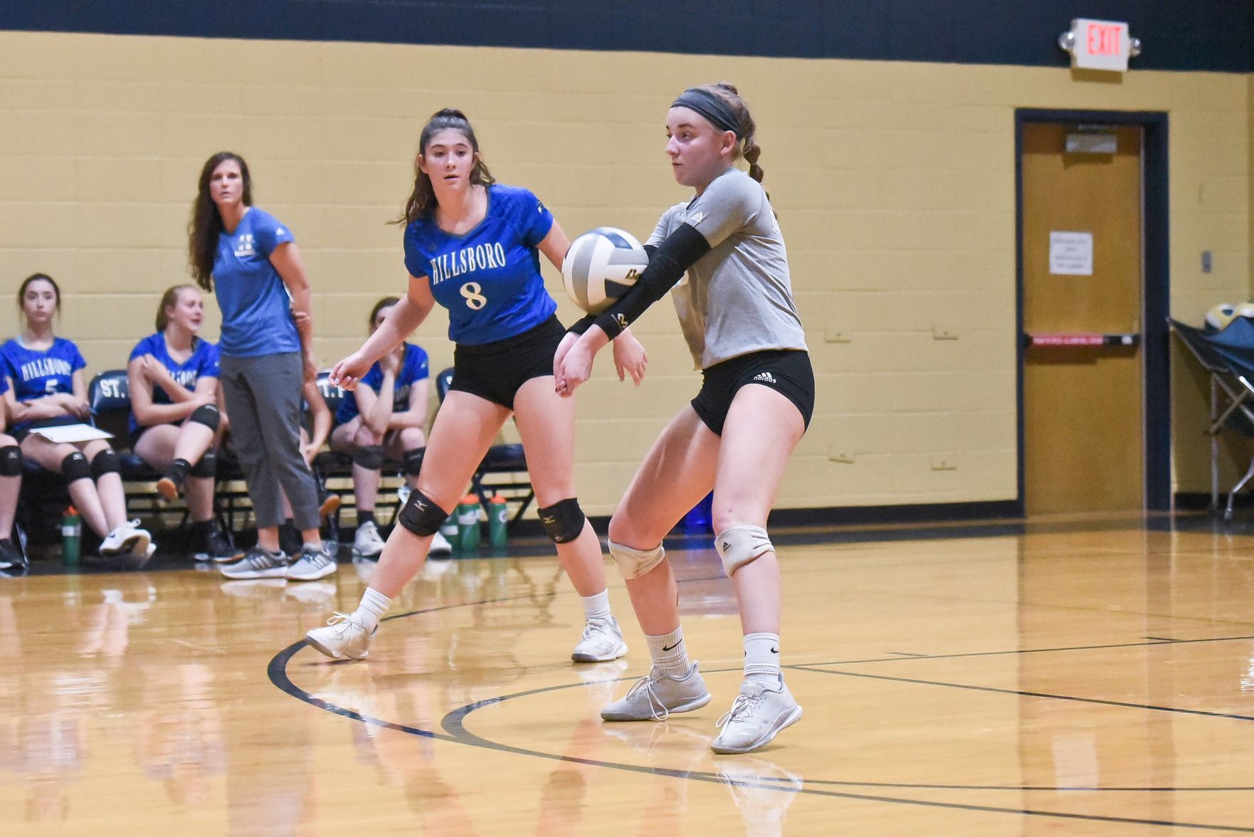 10/22/19 - Girls Volleyball - HIllsboro at St. Piux X